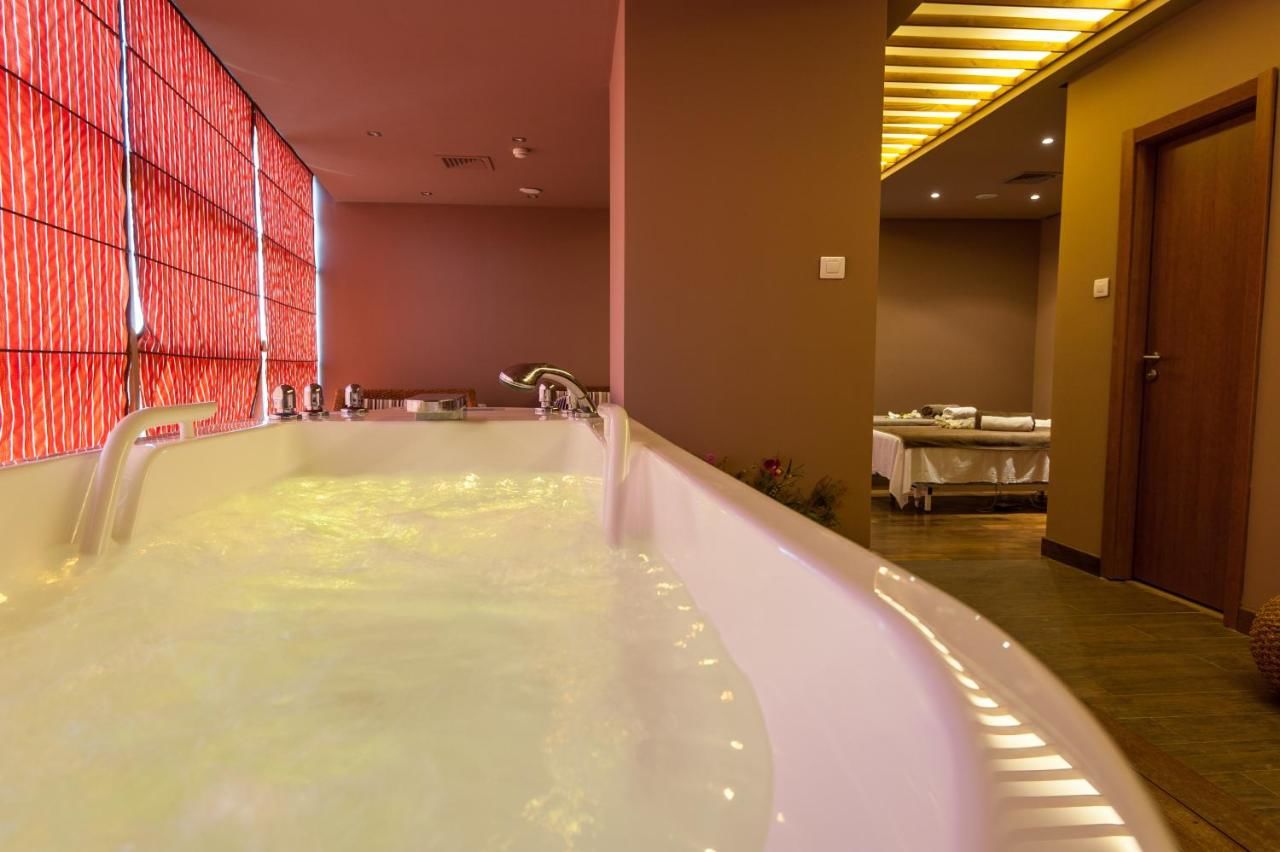 Курортные отели Cocor Spa Hotel Нептун-46